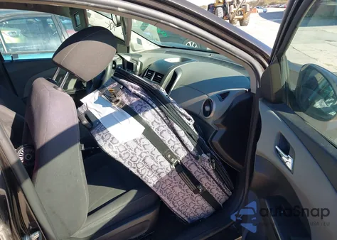 2014 Chevrolet Sonic Lt Auto z USA, uszkodzony, nr VIN 1G1JC5SH3E4196908